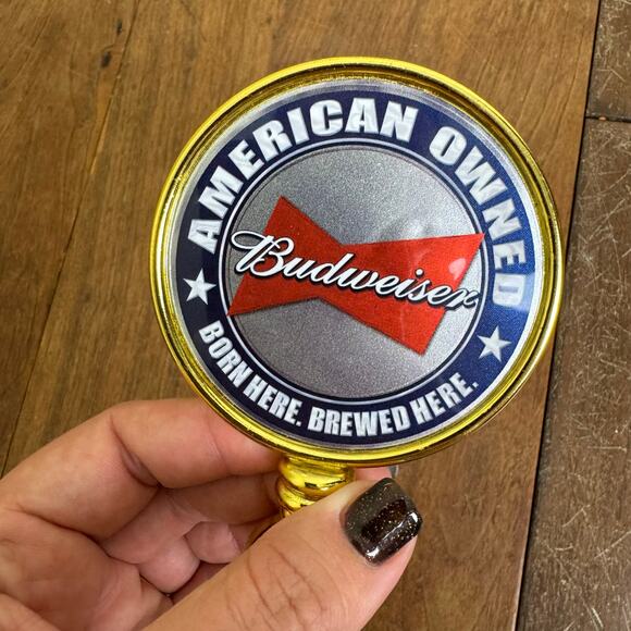 Budweiser American Owned Born Here Brewed Here Gold Beer Tap handle Finial - Picture 3 of 5